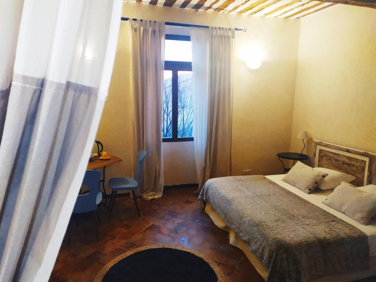 Chambre D'Hotes Face Au Lavoir Méthamis Dış mekan fotoğraf