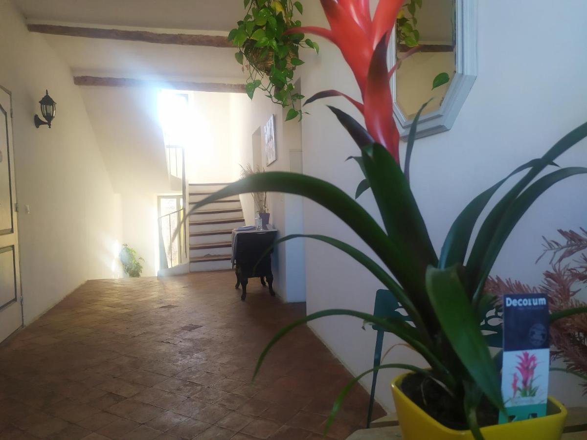 Chambre D'Hotes Face Au Lavoir Méthamis Dış mekan fotoğraf