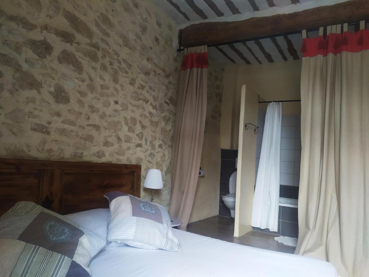 Chambre D'Hotes Face Au Lavoir Méthamis Dış mekan fotoğraf