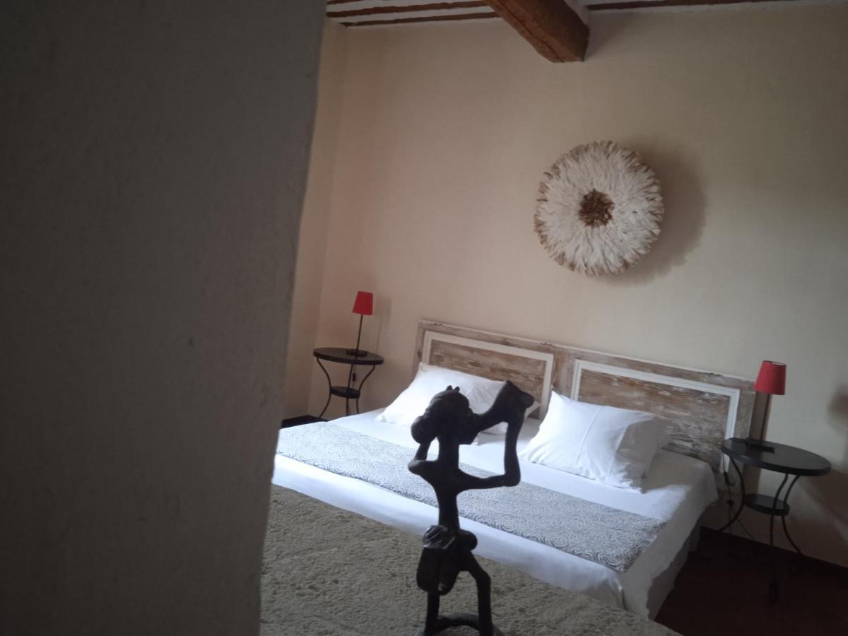 Chambre D'Hotes Face Au Lavoir Méthamis Dış mekan fotoğraf
