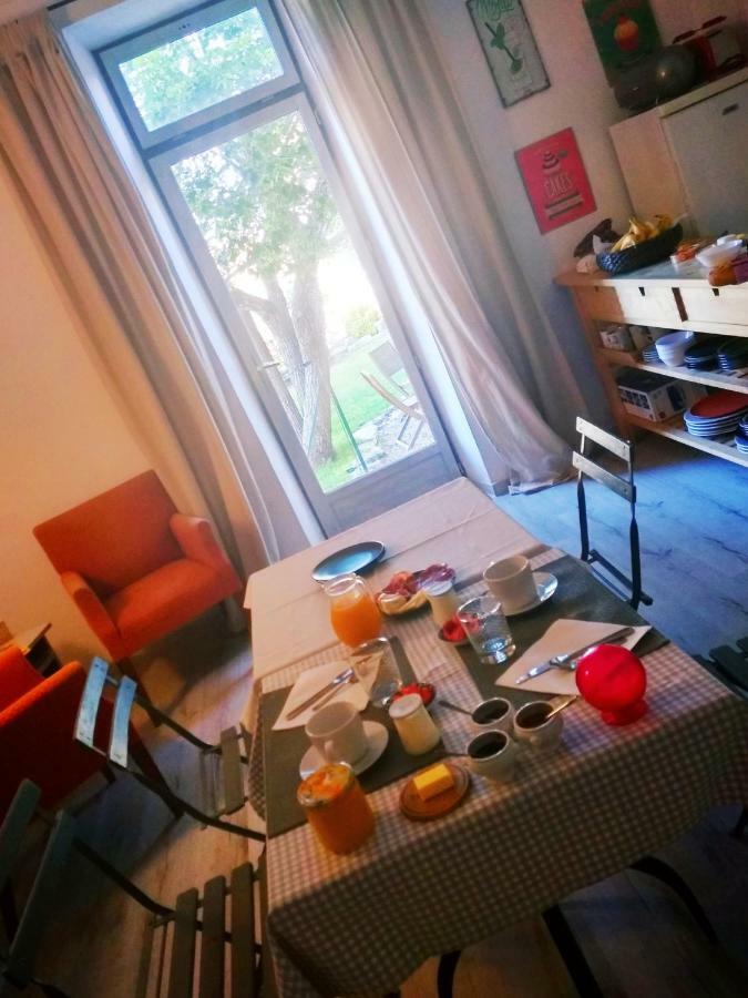Chambre D'Hotes Face Au Lavoir Méthamis Dış mekan fotoğraf